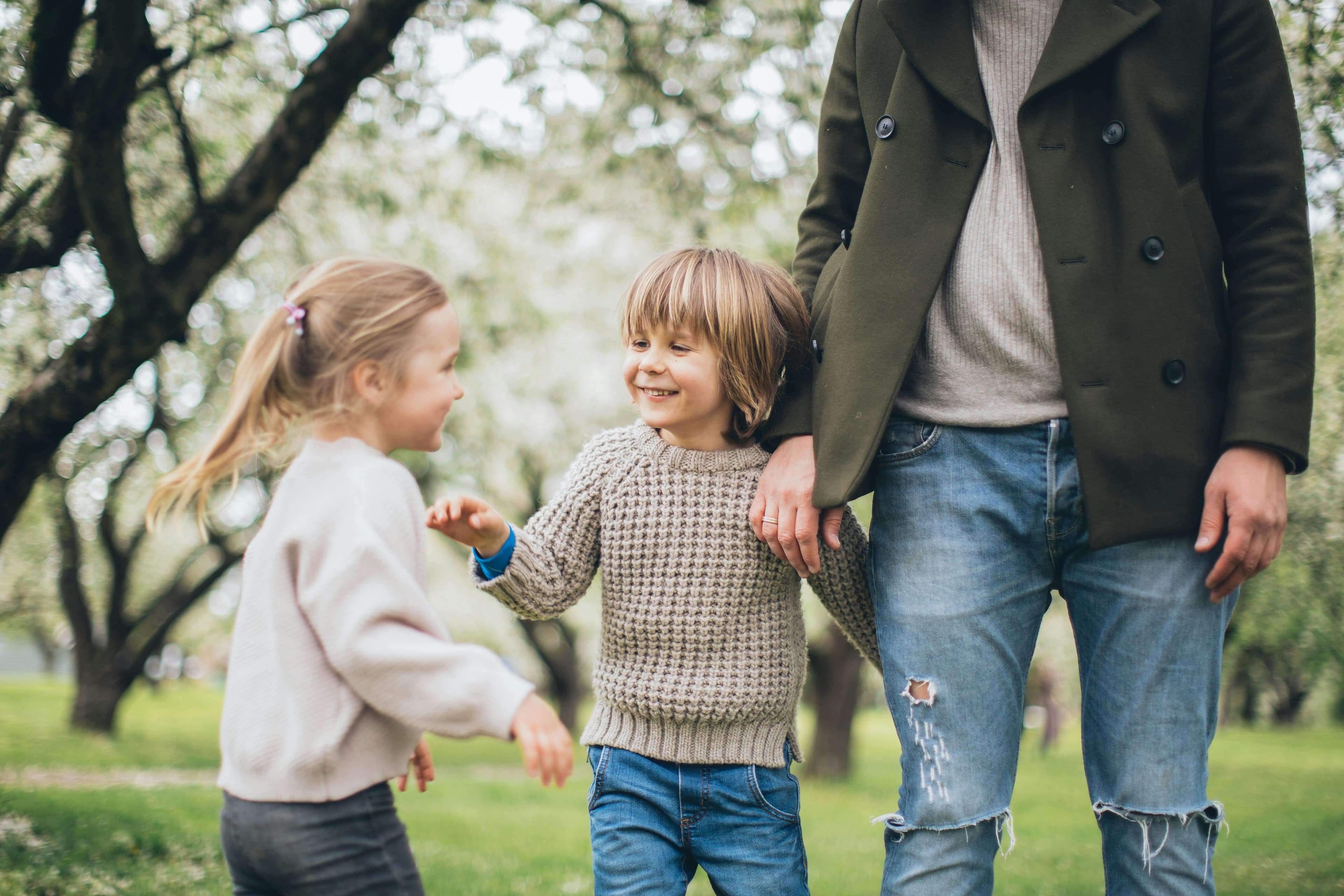 „Oprește-te din a-ți învăța copilul lucruri inutile, care nu-i vor folosi peste 10 ani!” Avertismentul unui neurocercetător pentru părinți