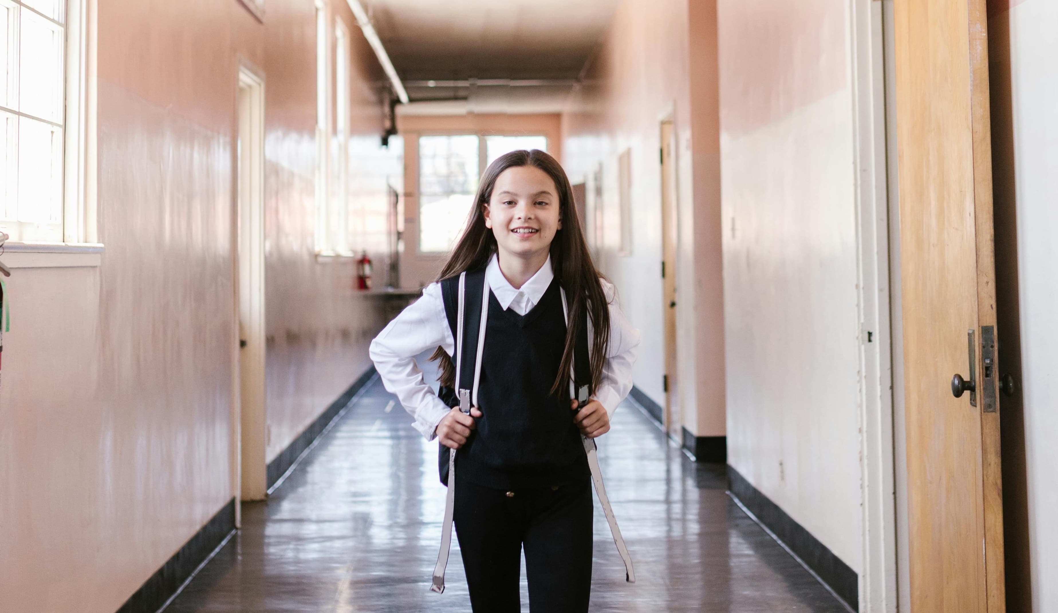 Există două tipuri de copii populari la liceu. Unul dintre ei are șanse reale la succes ca adult