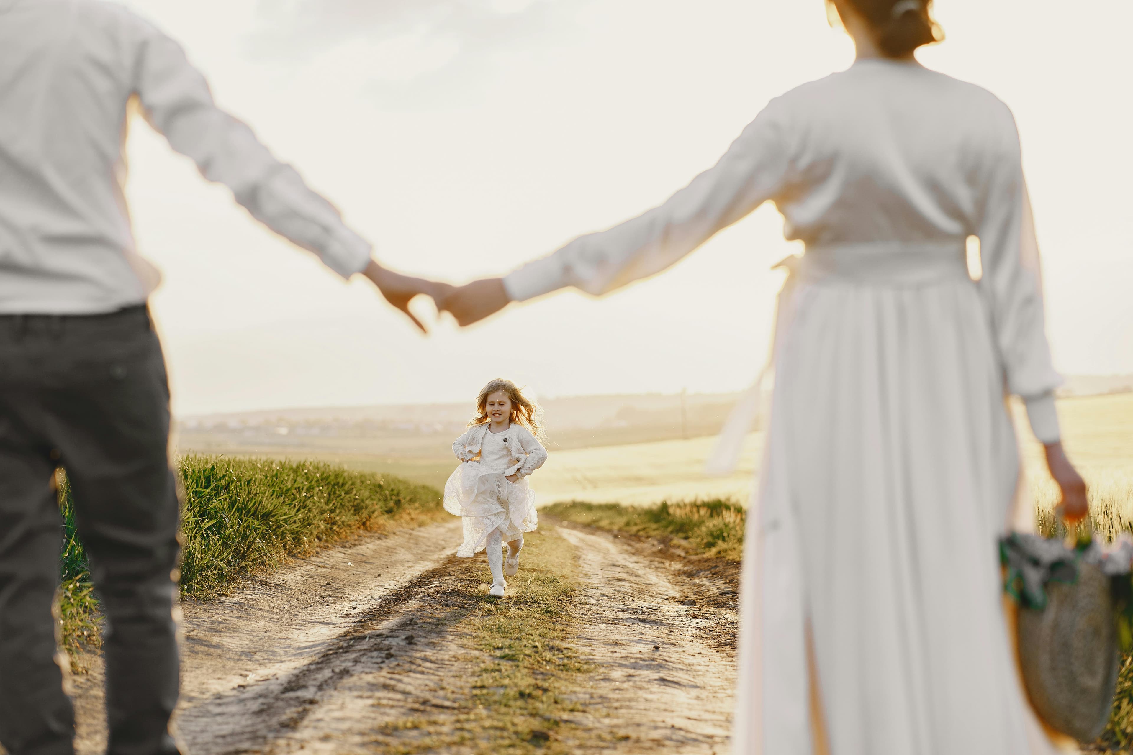 8 abordări noi în parenting, pe care le poți aplica atunci când metodele tradiționale nu funcționează în relația cu copilul